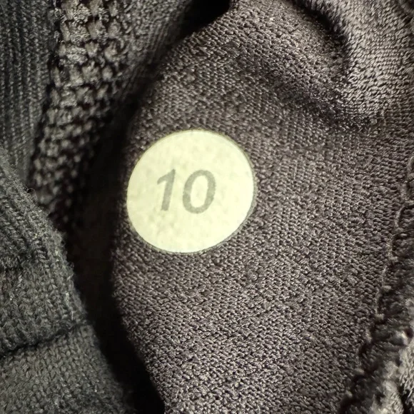 Lululemon No Limit Tank Black Excellent Condition Size 10 - Picture 7 of 8
